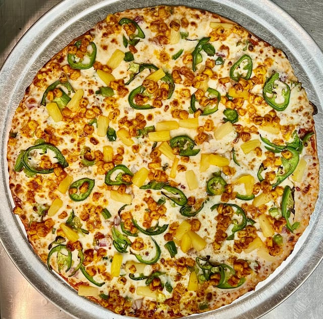 3-Idiots Chaat Pizza.