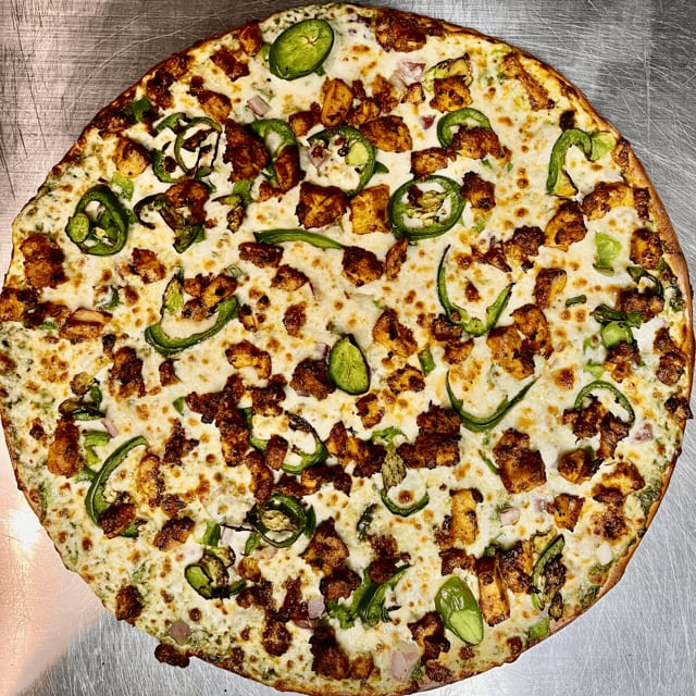 Shahi Tandoori Chicken Pizza.